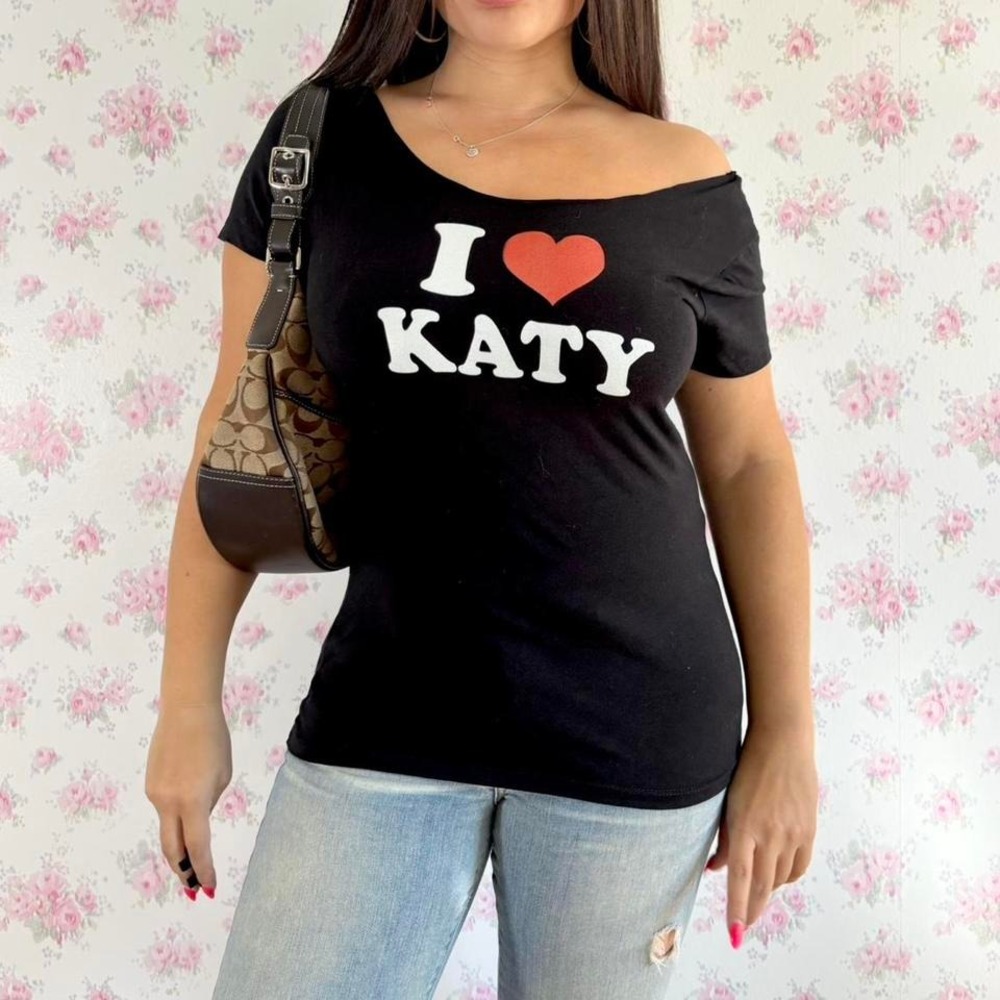 I ❤️ Katy Black Graphic Off-Shoulder Tee